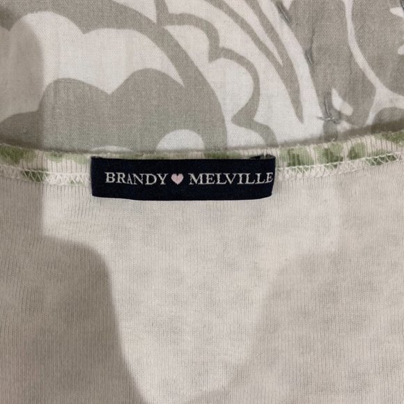 Brandy Melville Green Top - Picture 3 of 4